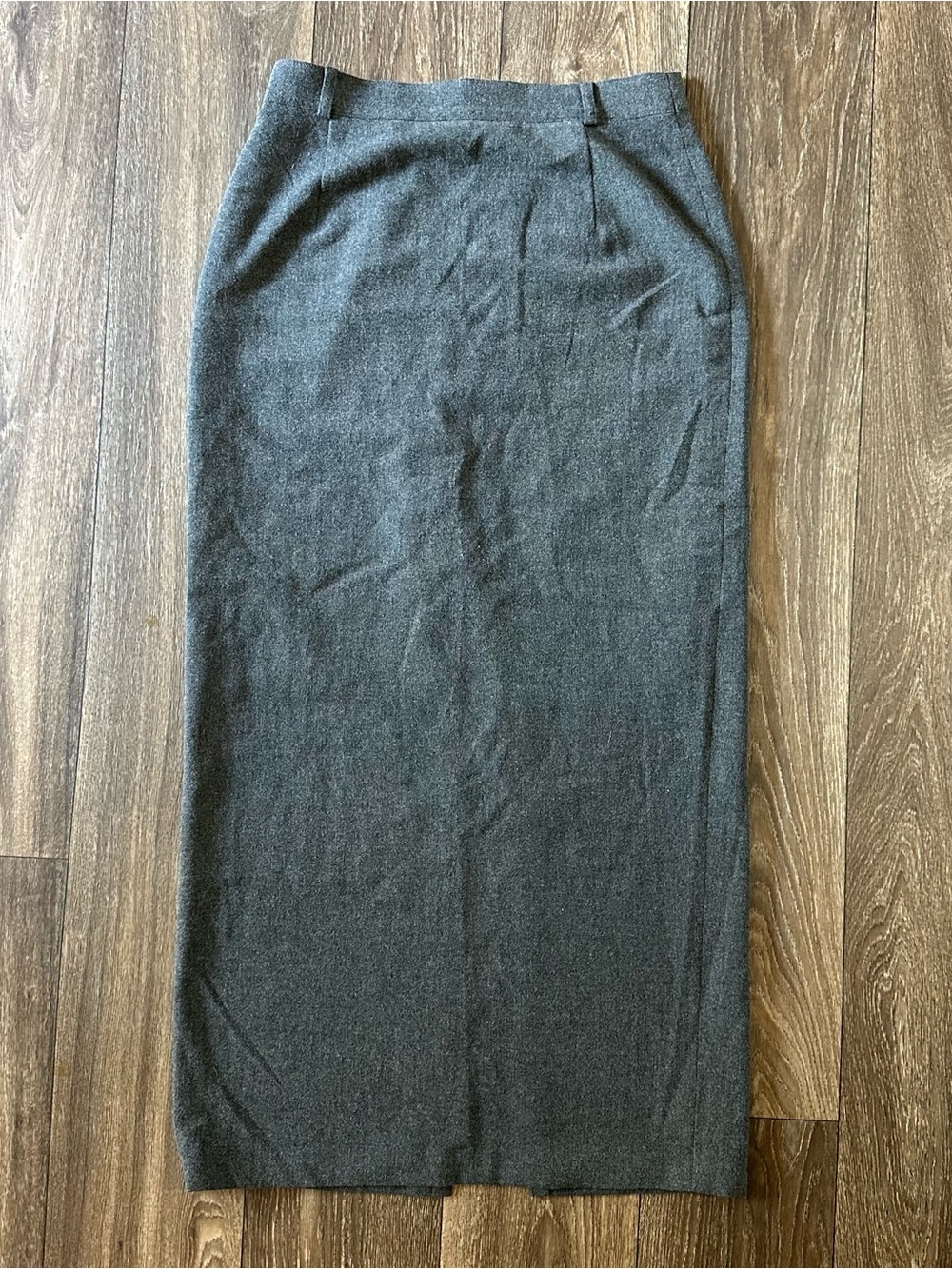 Gerry Weber mid length gray pencil skirt open back slit Sz 8 office siren